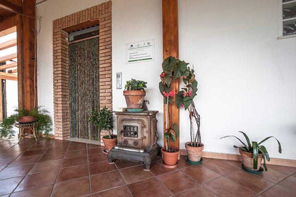 Agriturismo Miracco Atanasio Franco "Il Maniero" Santa Sofia d'Epiro Exterior photo